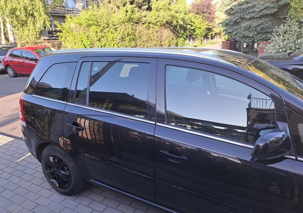 Opel Zafira cena 25000 przebieg: 191000, rok produkcji 2011 z Wrocław małe 407